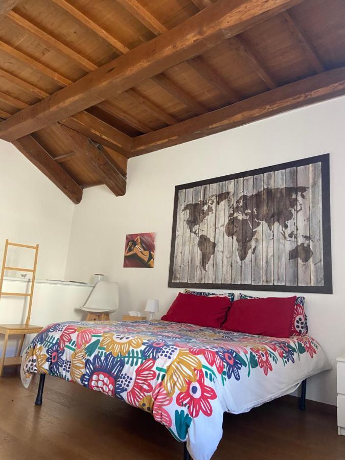 Palazzo Pica Alfieri Centro Storico Bed & Breakfast ลาควิลา ภายนอก รูปภาพ
